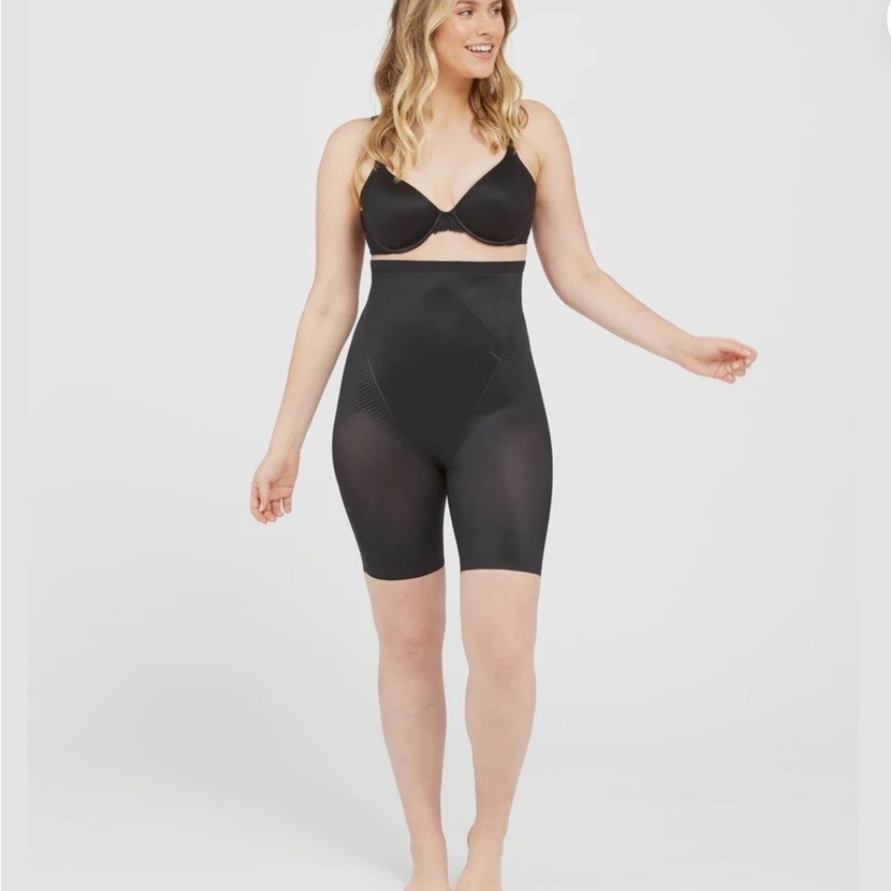 Spanx Women's Black Thinstincts High Waist Mid-Thigh Shorts Shapewear